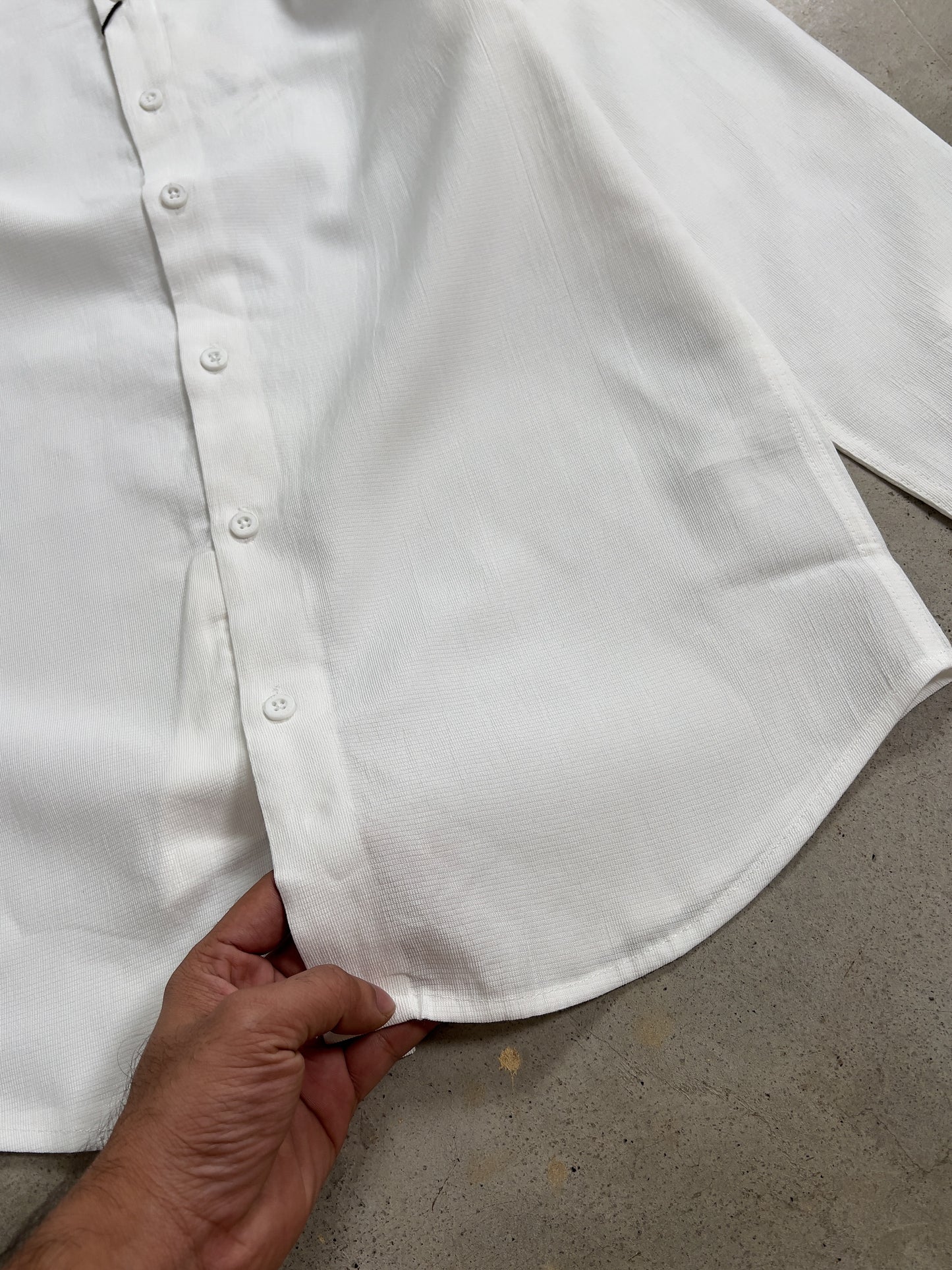 Regular fit textured shirt