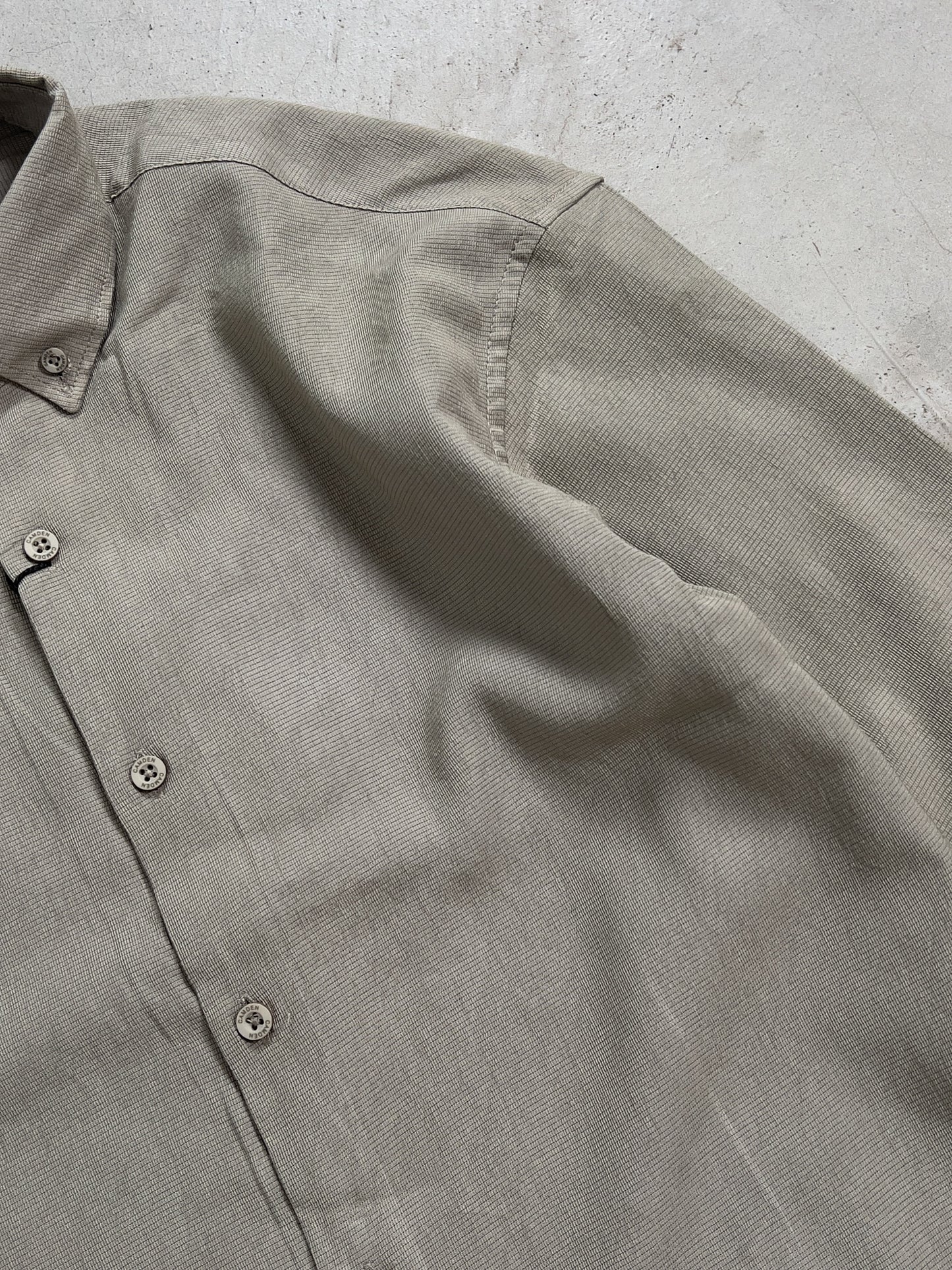 Regular fit textured shirt